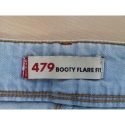 Levi booty flare fit dames, maat 31