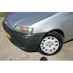 Fiat Punto 1.2-16V ELX 5-DEURS (bj 2002)