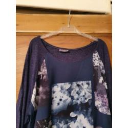Mooie blauwe top met bloemenprint van Yessica, maat XL