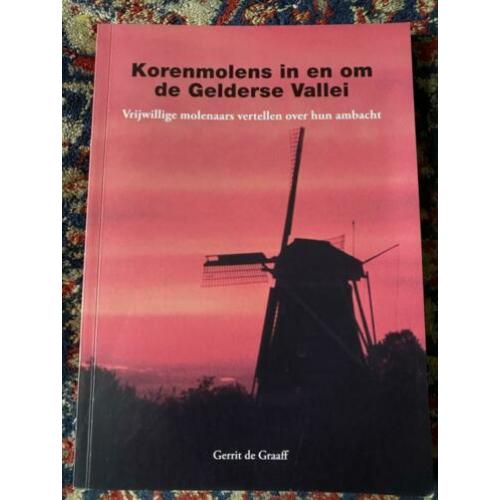 Softcover, 128 blz. met veel foto's. In dit boekje worden
