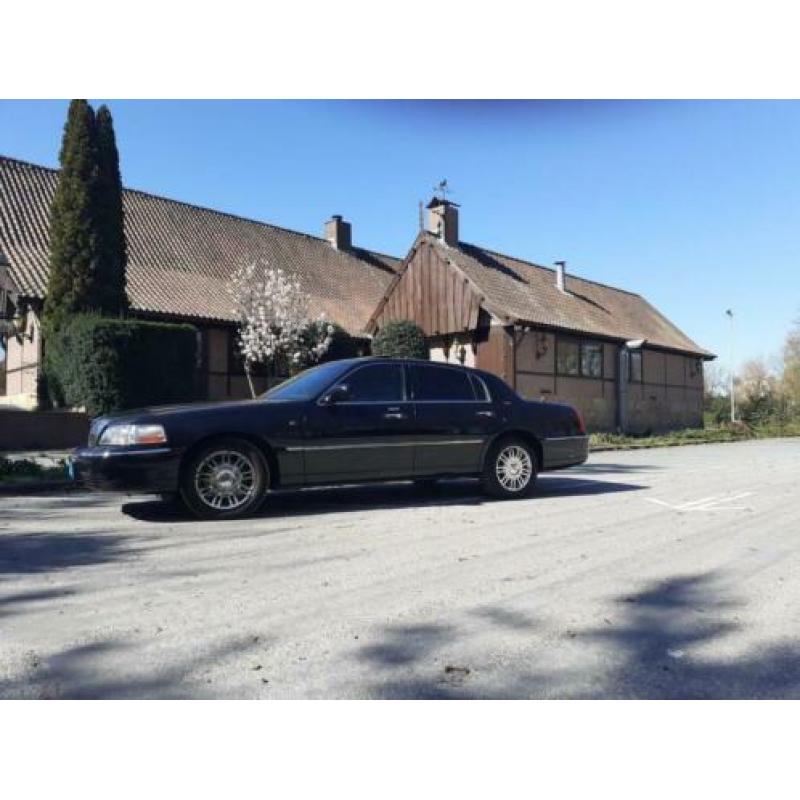 Lincoln Town CAR 2007 Zwart