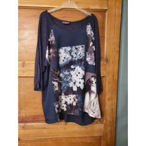 Mooie blauwe top met bloemenprint van Yessica, maat XL
