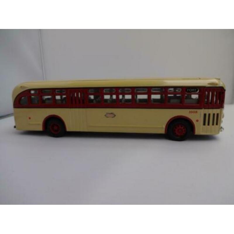 GM 4506 "DSR" nr: 98603 van Corgi Buses USA 1/50