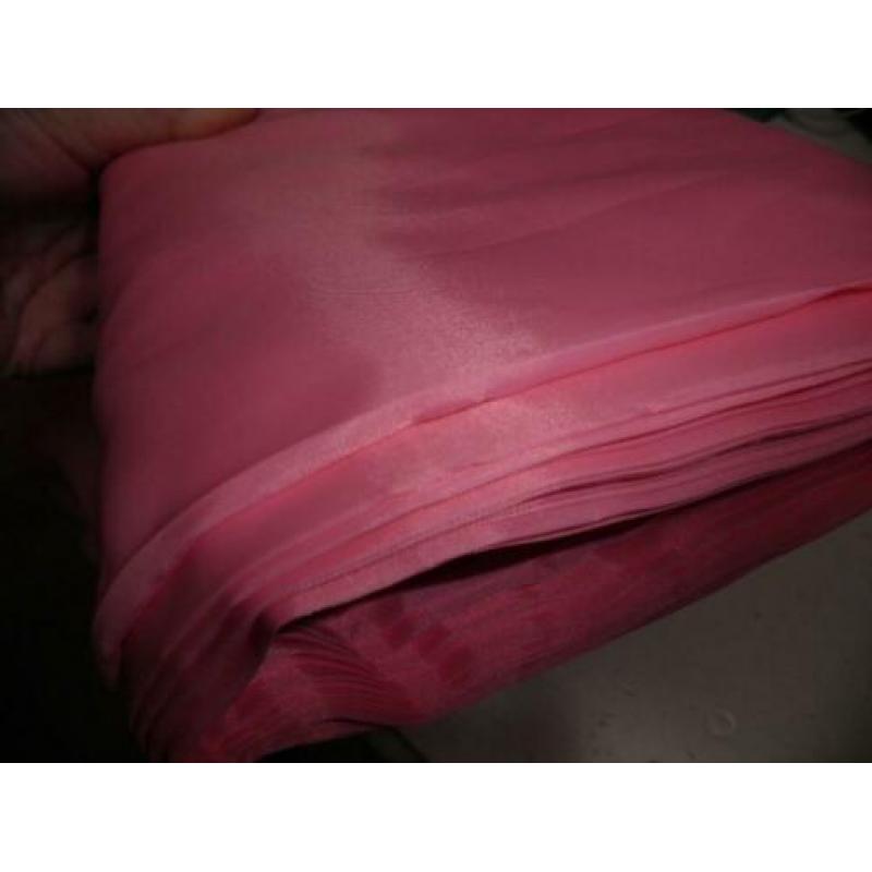 Zolderopruiming-mooi roze swanella antistatische voering--