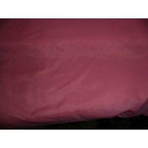 Zolderopruiming-mooi roze swanella antistatische voering--