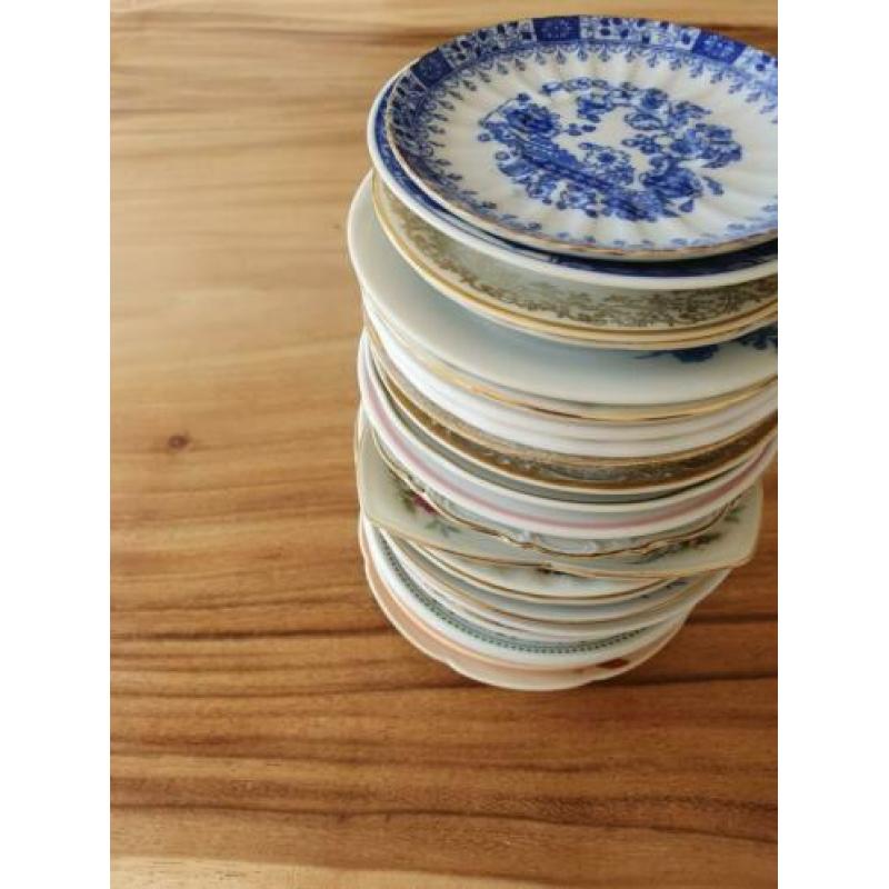25 vintage gebaksbordjes
