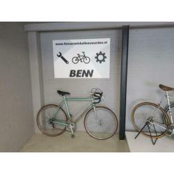 Motobecane vintage retro racefiets. Ouderwetse race fiets