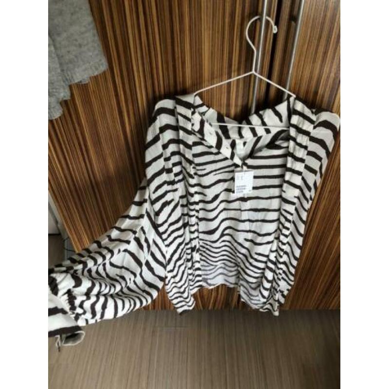 Oversized blouse maat 40