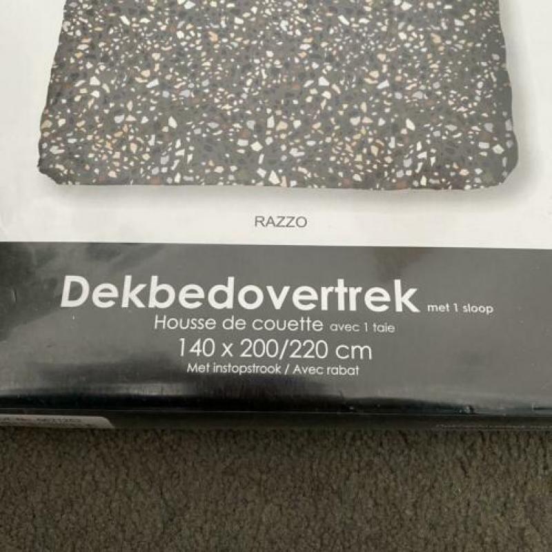Nieuwe Dekbedovertrek en Hoeslaken Terrazzo (eenpersoons)