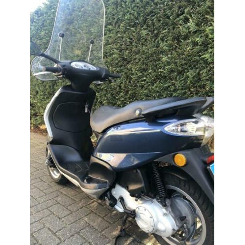 Piaggio fly 4takt snorscooter 25km