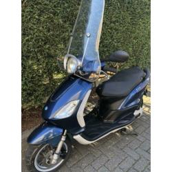 Piaggio fly 4takt snorscooter 25km