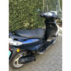 Piaggio fly 4takt snorscooter 25km