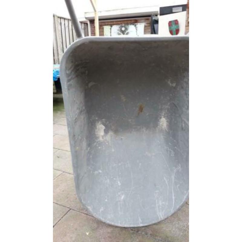 Zeer nette kruiwagen te koop