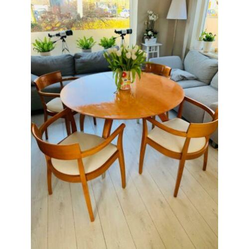 Eettafel 120(170) met 4 stoelen