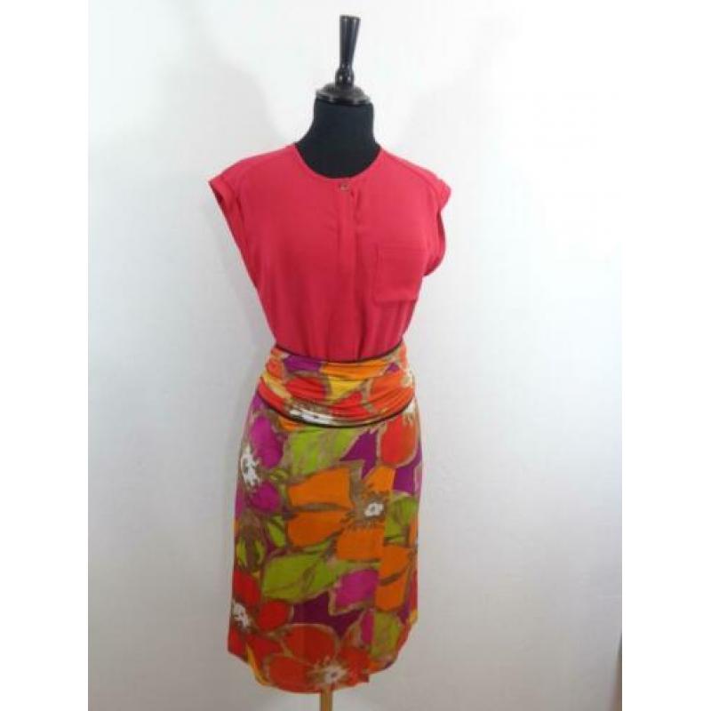 Maat 36 Mooie rok ( Merk Les Amies ) Nr PP194