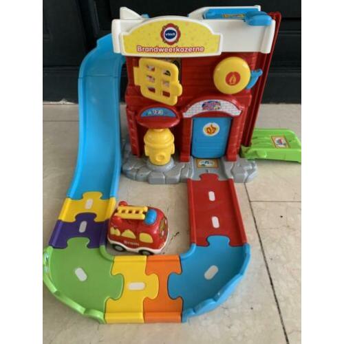 Diverse Vtech Toet Toet pakketen plus extra speelgoed