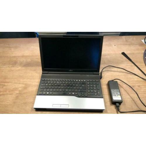 Fujitsu Siemens A532 i5 4gb 360gb