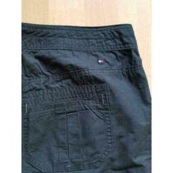 Tommy Hilfiger mooie blauwe bermuda mt L ZGAN
