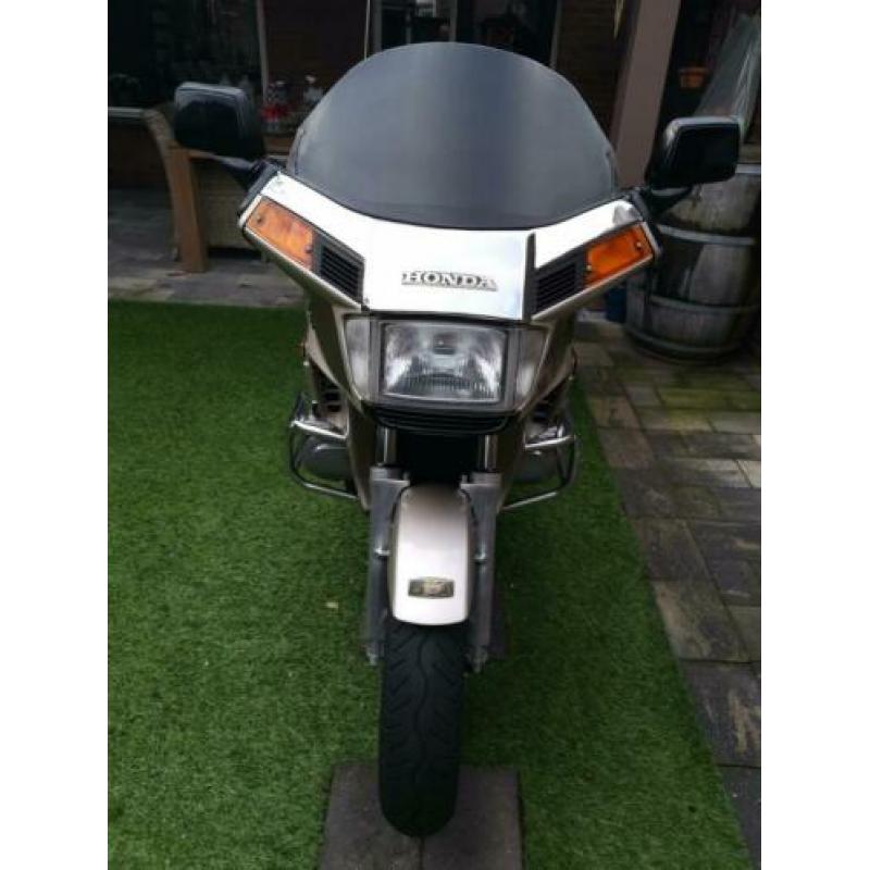 Mooie Honda gl 1200 van 86