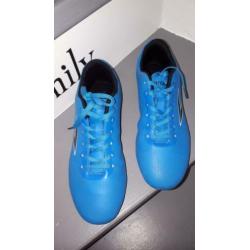voetbal schoenen 2 x 37