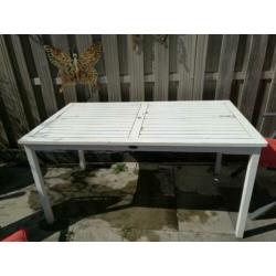 Massief houten tuintafel 150x86
