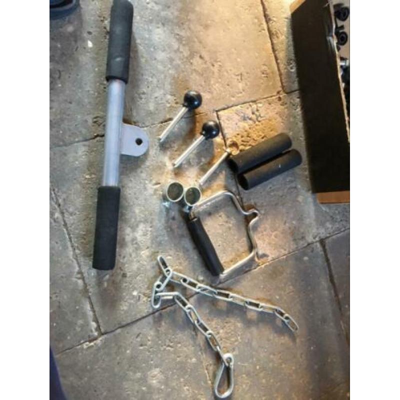 Krachtstation lat pulley halterbank