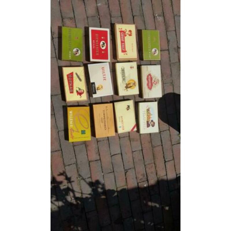 Unieke verzameling sigaren in officiele doosjes