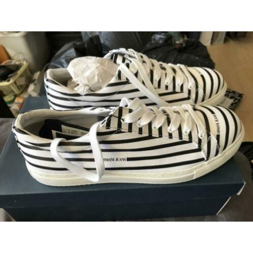 Armani sneakers mt 44