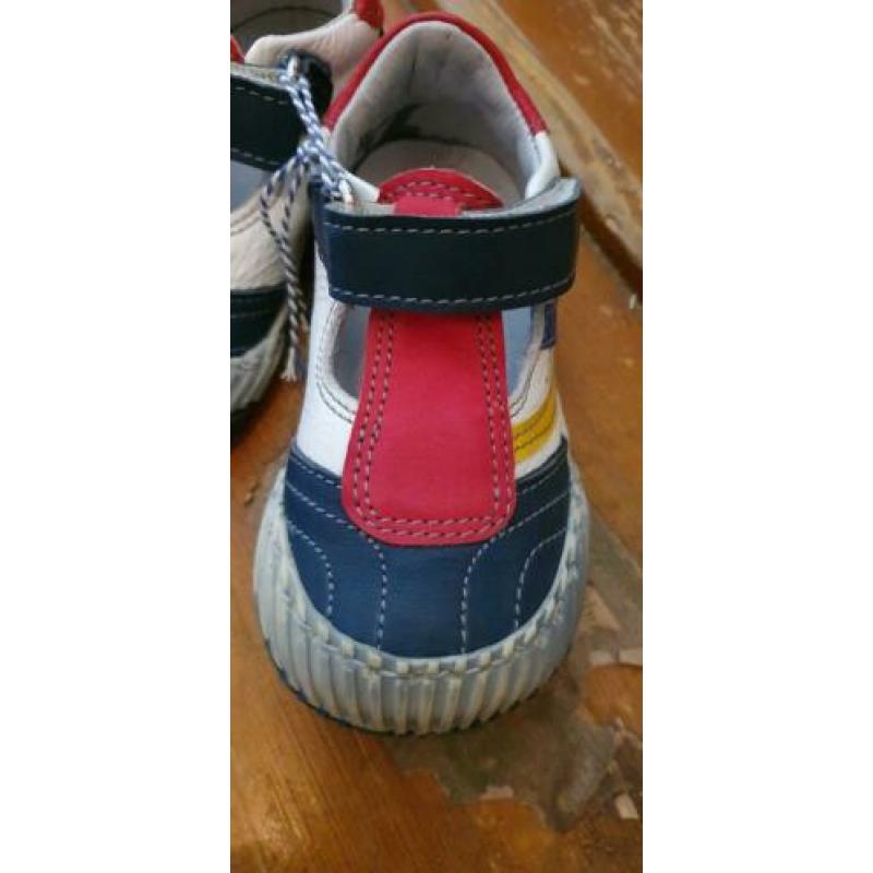 Mooie lederen Froxy kinderschoenen mt 20 in stoere kleuren!
