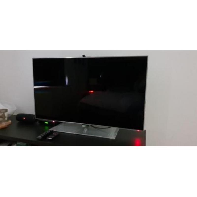 46 inch FULL HD Samsung tv met camera!