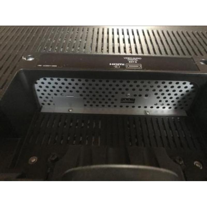 32 inch JVC TV
