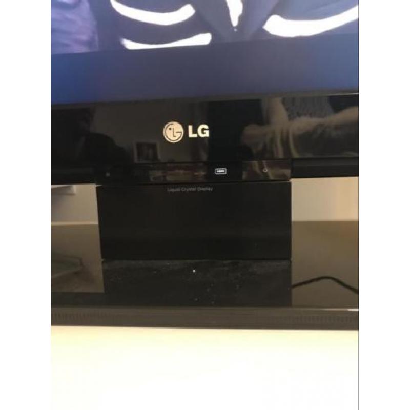 LG 32 HD Ready LCD TV