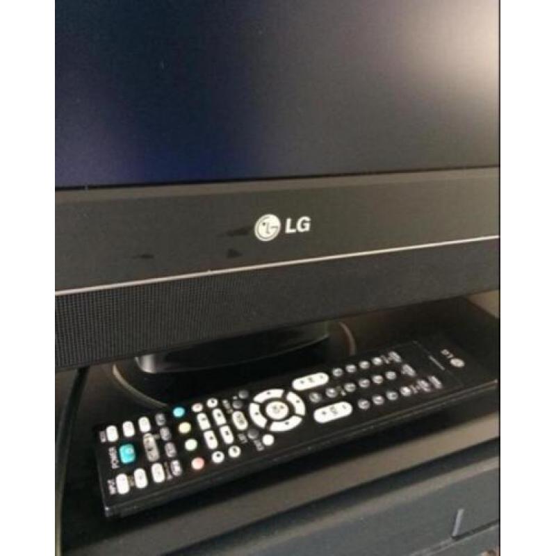 Kleuren TV van LG 66cm
