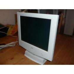 15 inch Dell PN 08320U Monitor Ik heb er 4 3009
