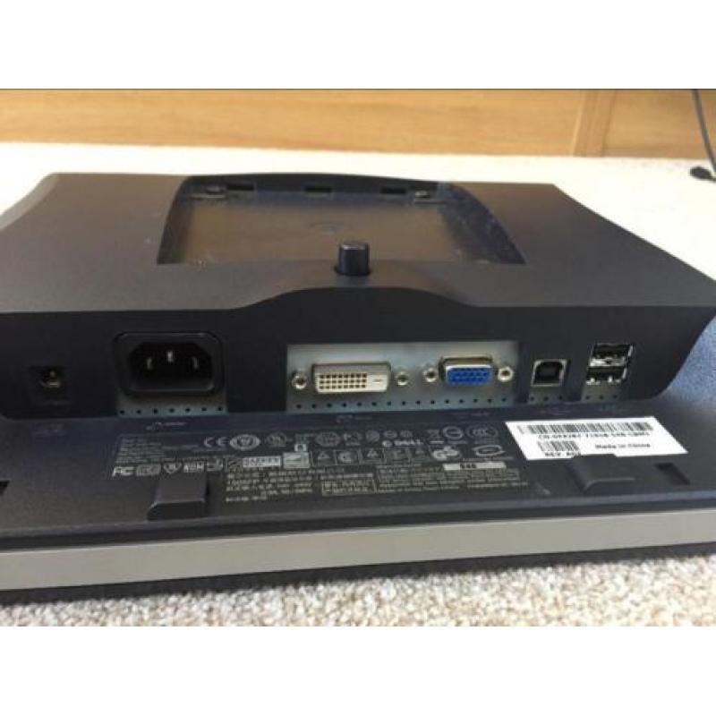 Dell 1505fp 15 inch LCD beeldscherm