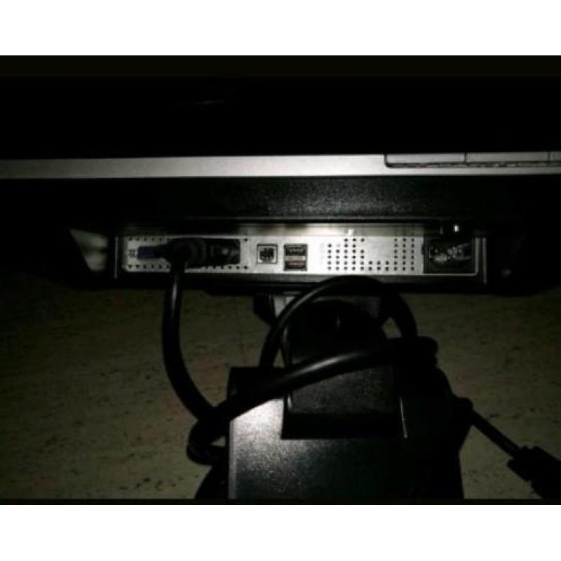 HP L1950 monitor 19 inch