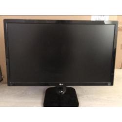 2x 24 inch fullhd lg monitor met hdmi