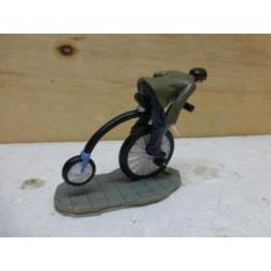 luville Cyclist fietser kerstdorp poppetje figurine kerst