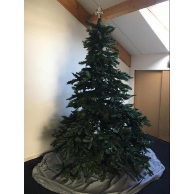 Zeer luxe, volle kunstkerstboom ca 230 groot!