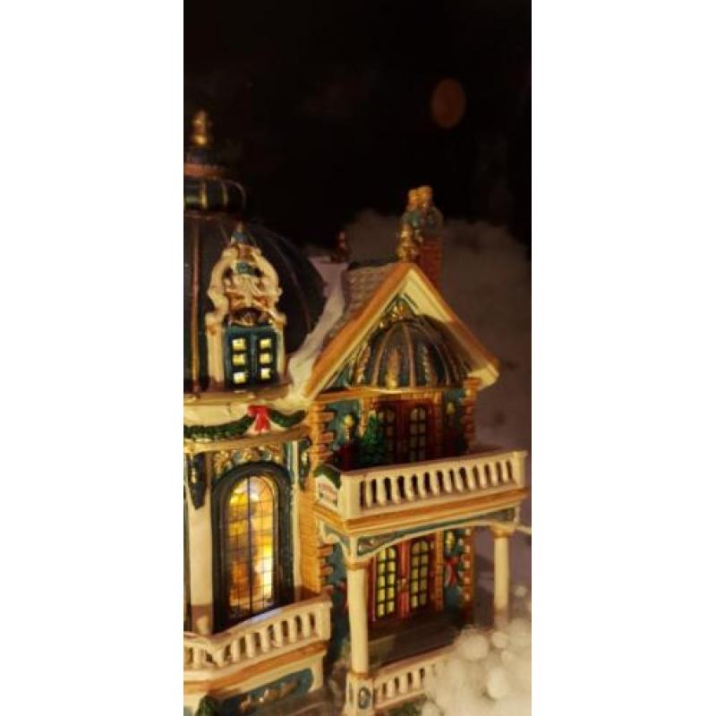 Lemax ballroom Porcelain Lighted House