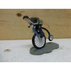 luville Cyclist fietser kerstdorp poppetje figurine kerst