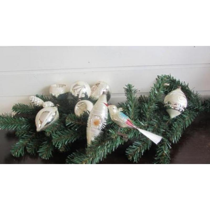 Kavel oude kerstballen