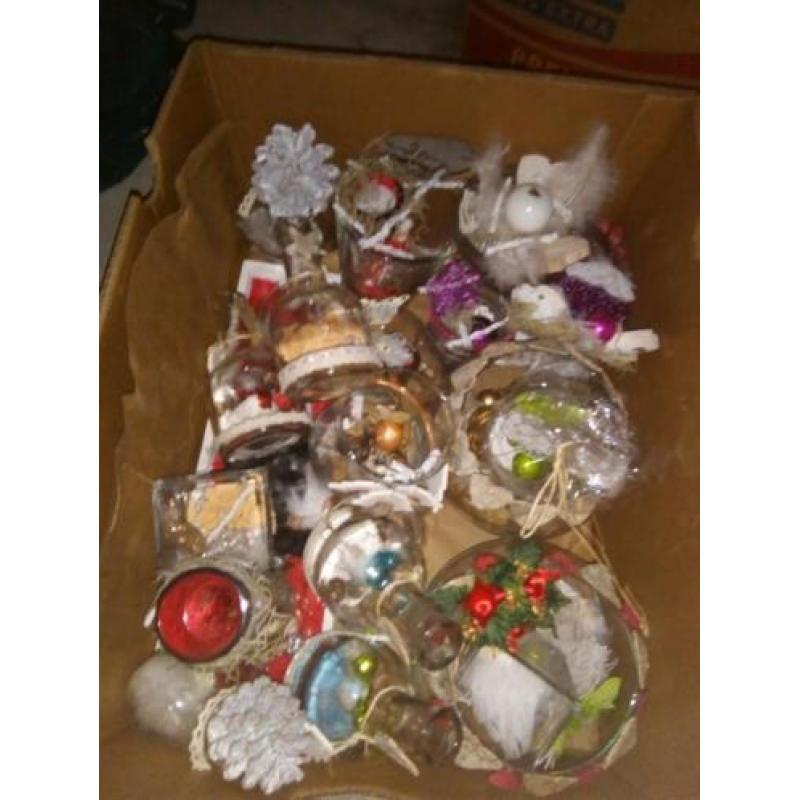 Partij glaswerk met kerst
