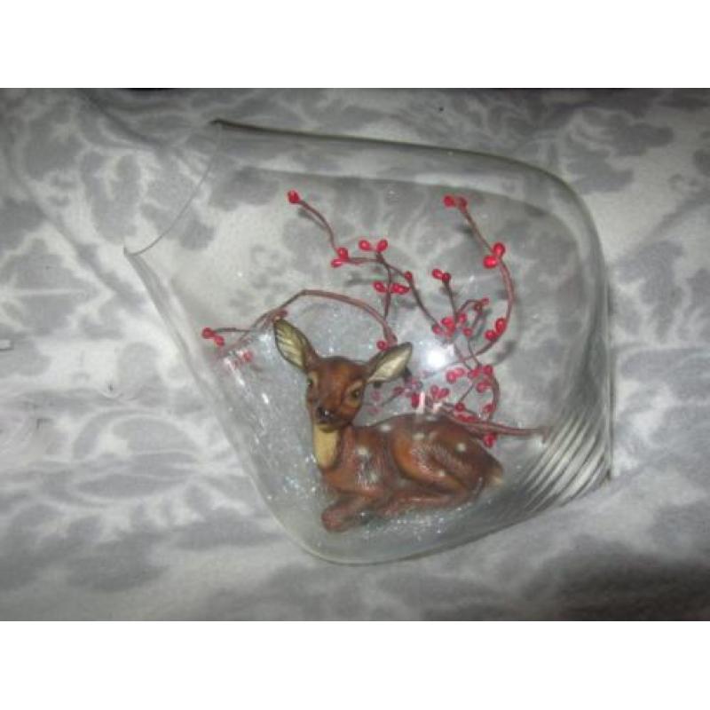 Bambi beeldje in glas