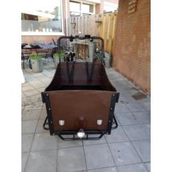 Bakfiets elektrisch 4 personen.