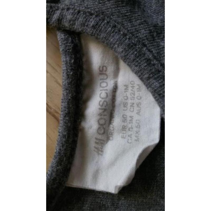 H&M jurkje maat 50 grijs met sterren