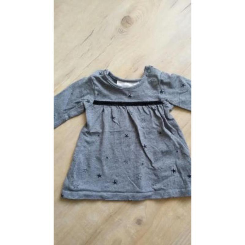 H&M jurkje maat 50 grijs met sterren