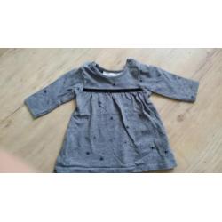 H&M jurkje maat 50 grijs met sterren