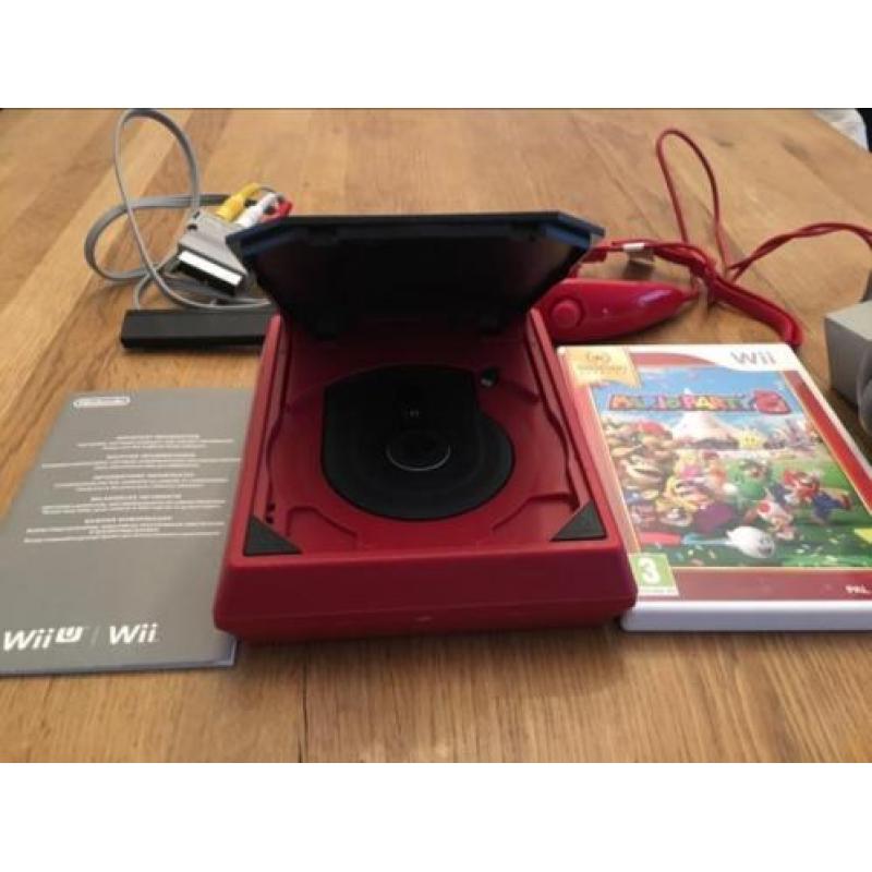 Mini Wii + Spel Marioparty 8