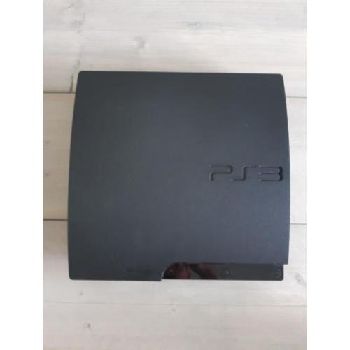 Playstation 3 met 24 spellen en 3 controllers